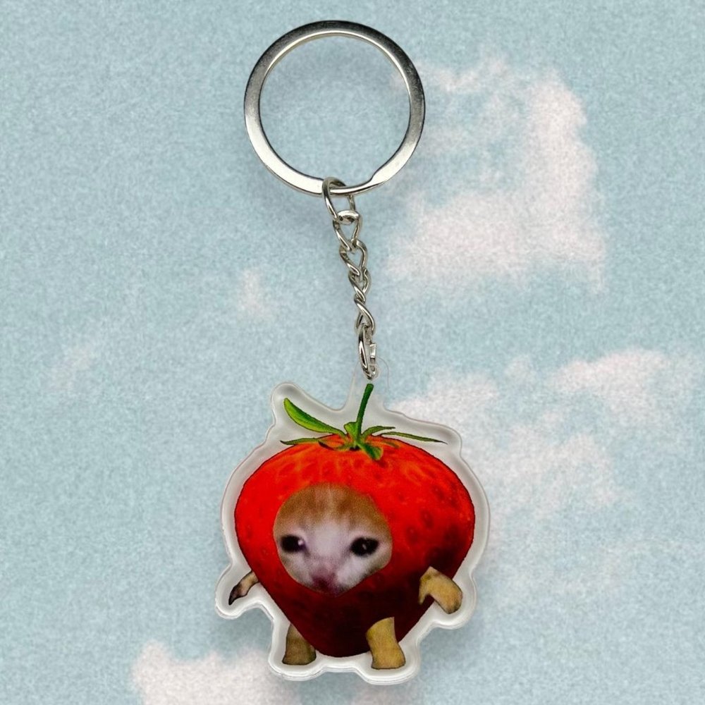 Strawberry cat meme pendant keychain